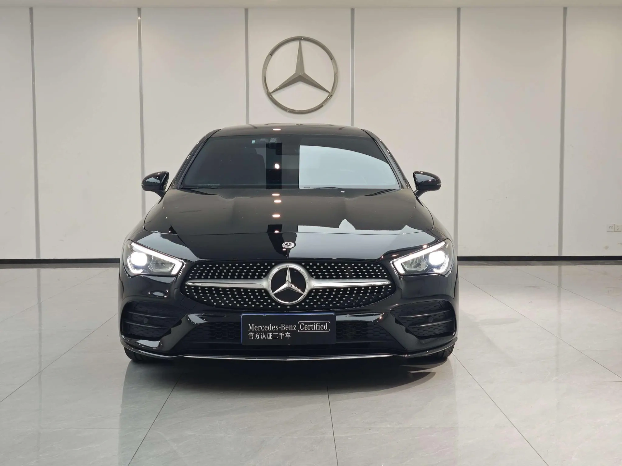 Mercedes-Benz Mercedes-Benz CLA CLA 200 four-door coupe