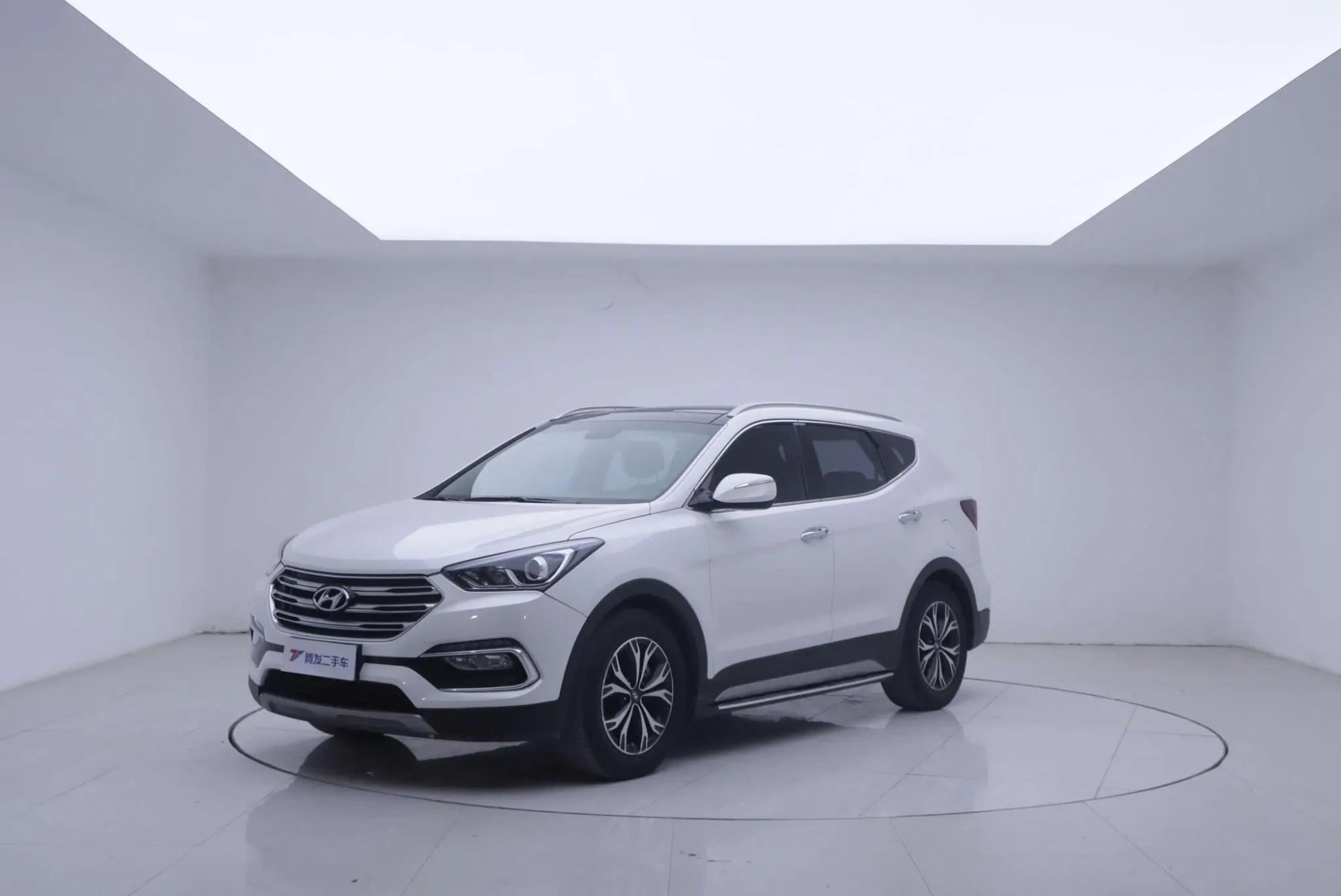 Hyundai Shengda 2.0T automatic four-wheel drive intelligent 7-seater