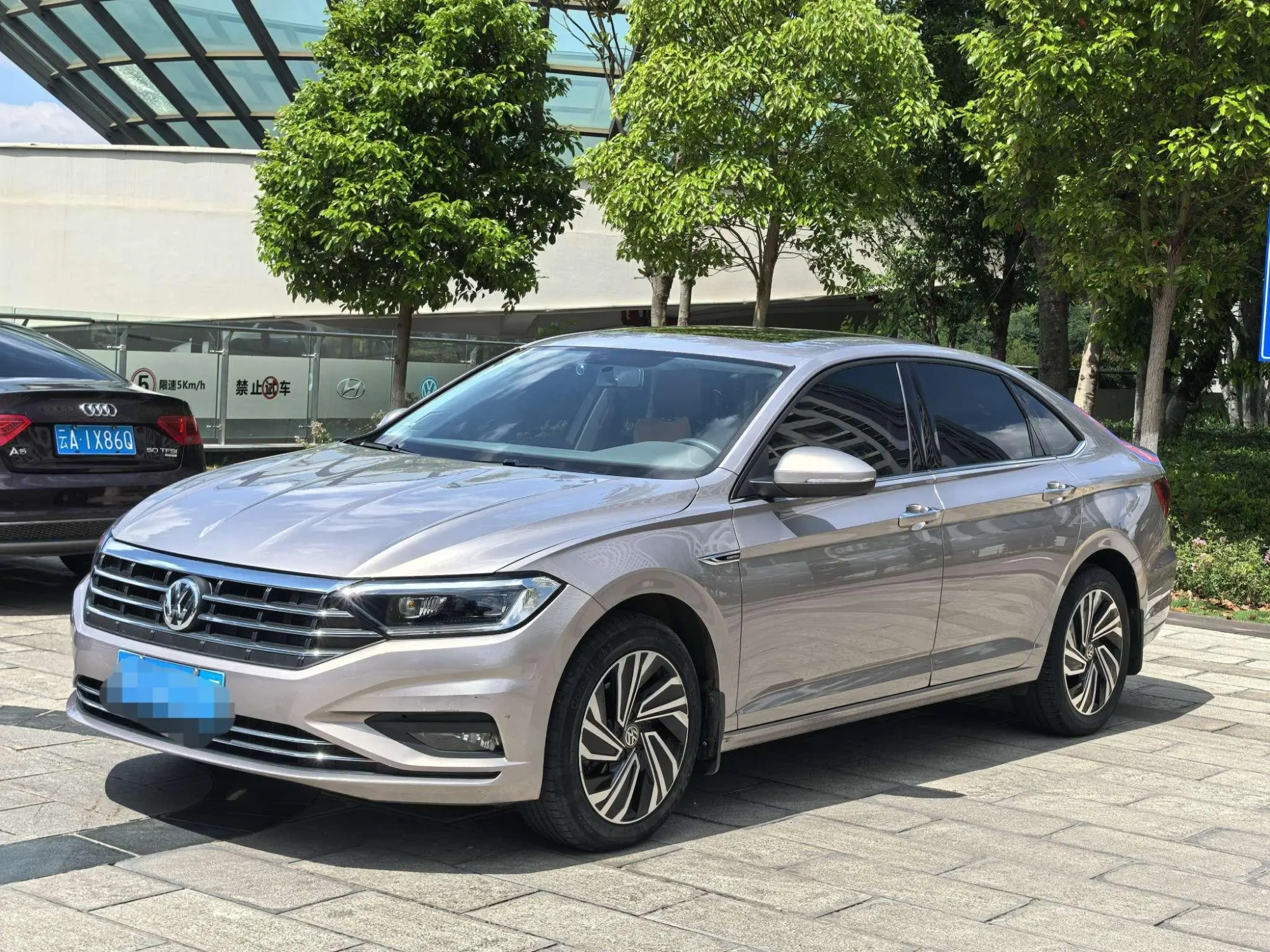 Volkswagen Sagitar 280TSI DSG Beyond Edition