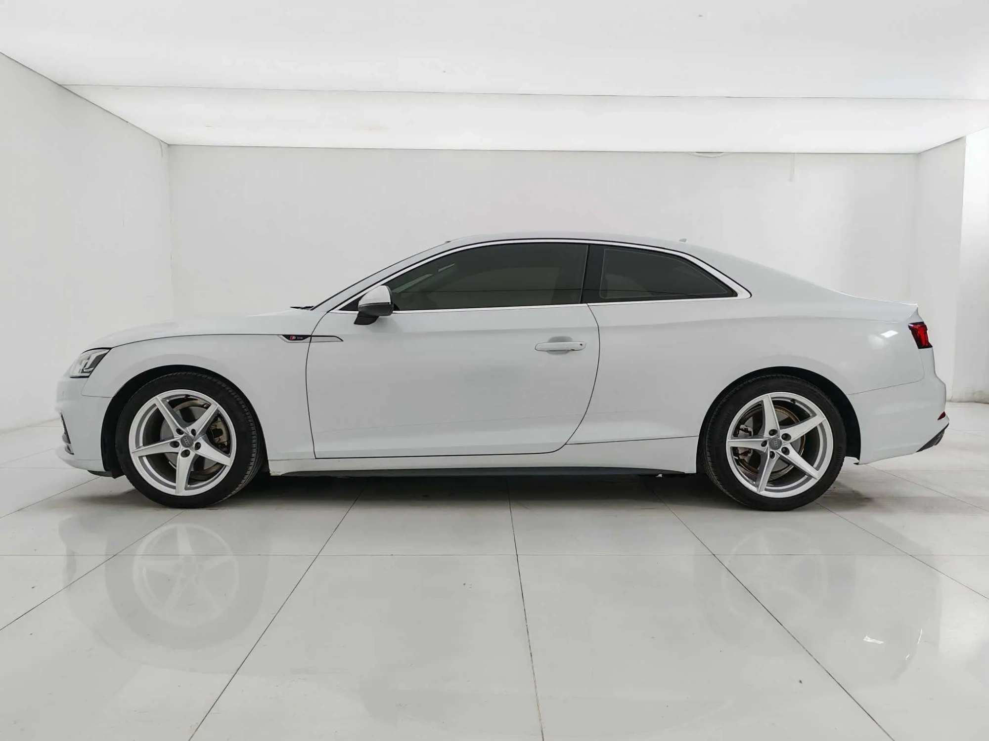 Audi Audi A5 Coupe 40 TFSI fashion Country VI