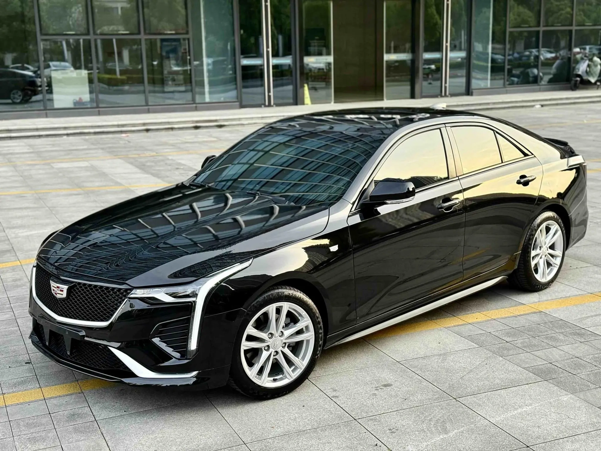 Cadillac Cadillac CT4 28T luxury