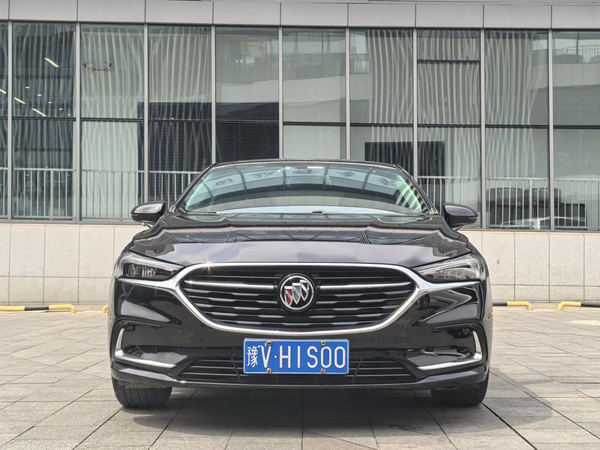 Buick Lacrosse 652T luxury