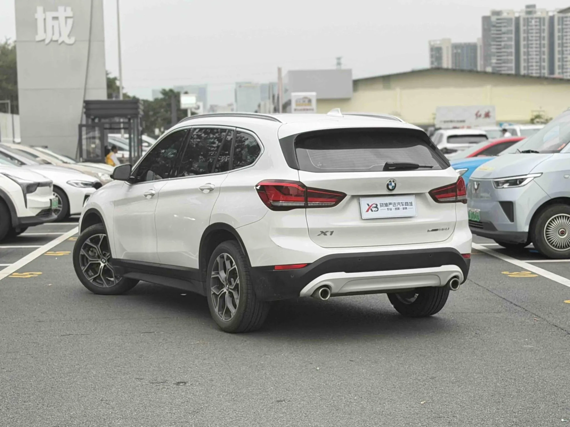 BMW BMW X1 sDrive25Li leading type