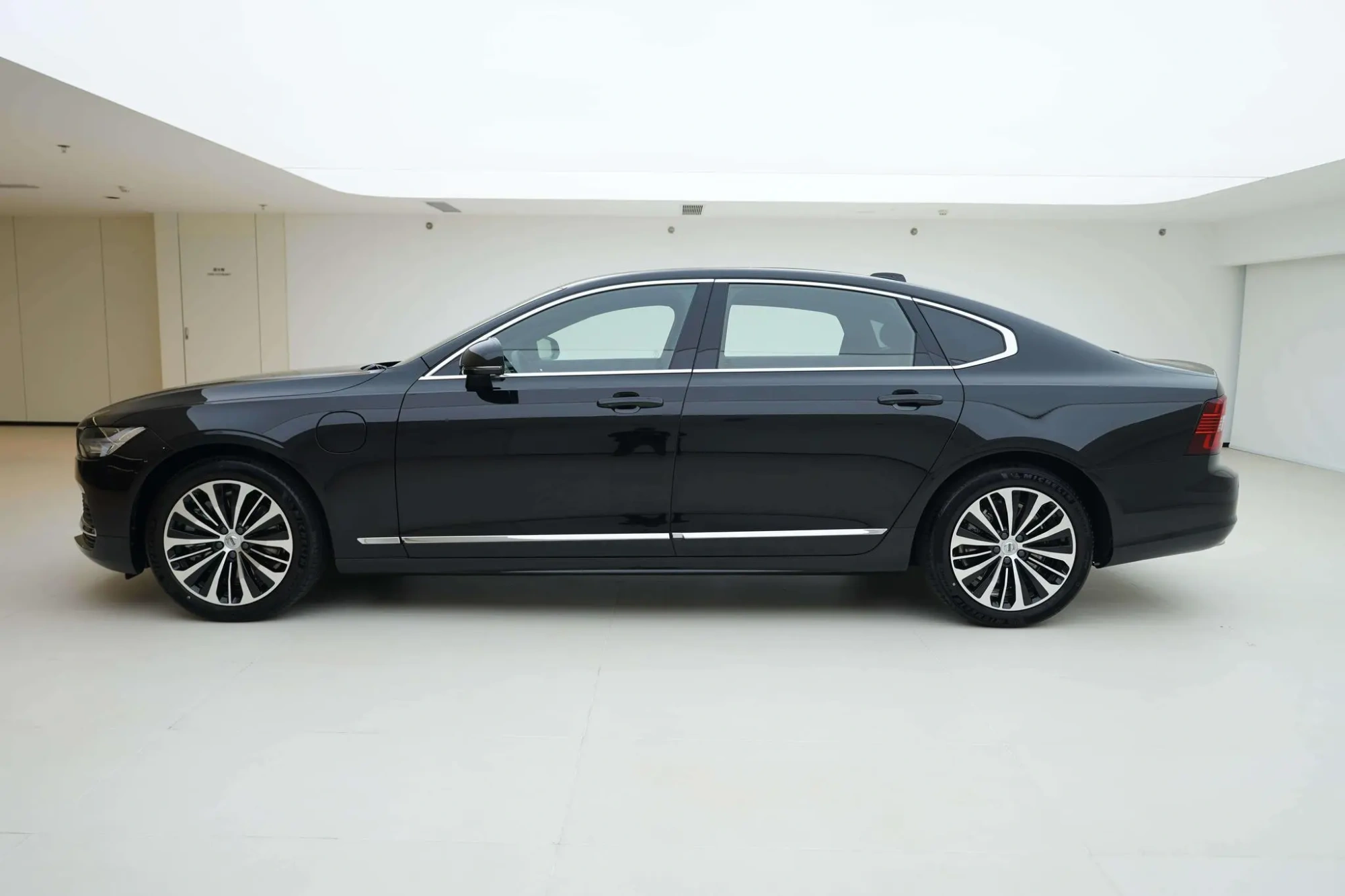 Volvo Volvo S90 PHEV T8 four-wheel drive long battery life Zhiyi Deluxe Edition