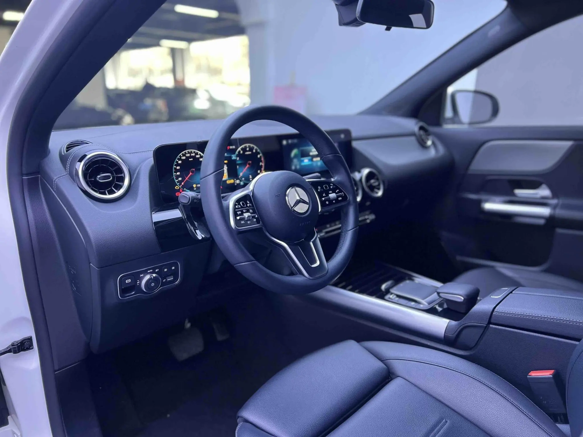 Mercedes-Benz Mercedes-Benz GLA GLA 200