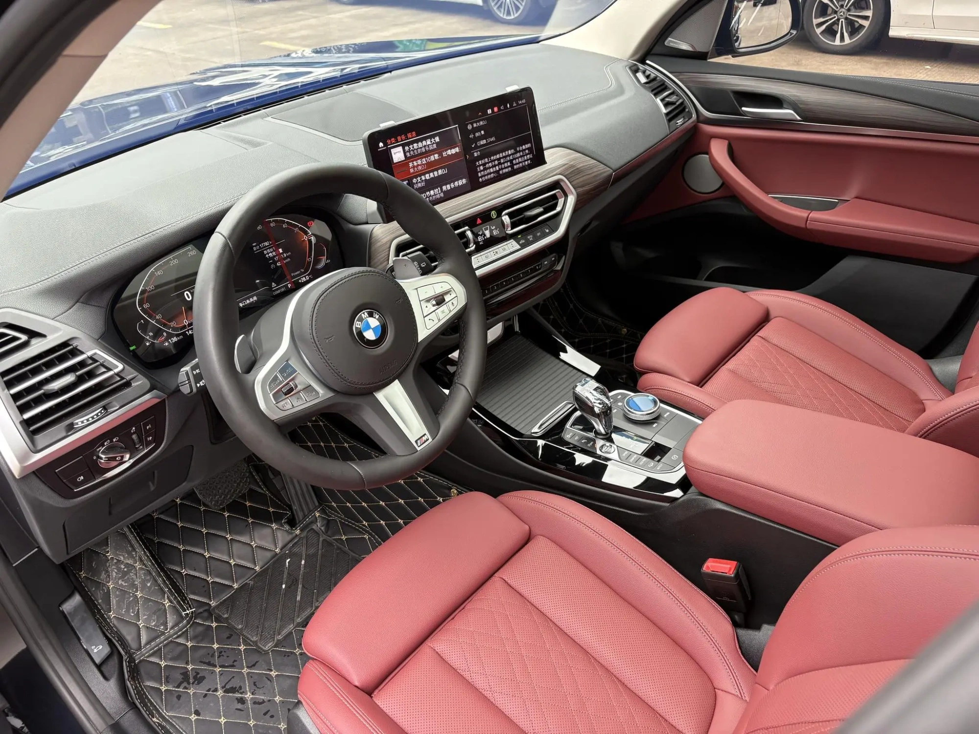 BMW BMW X3 xDrive30i Leading M Yao Ye Set