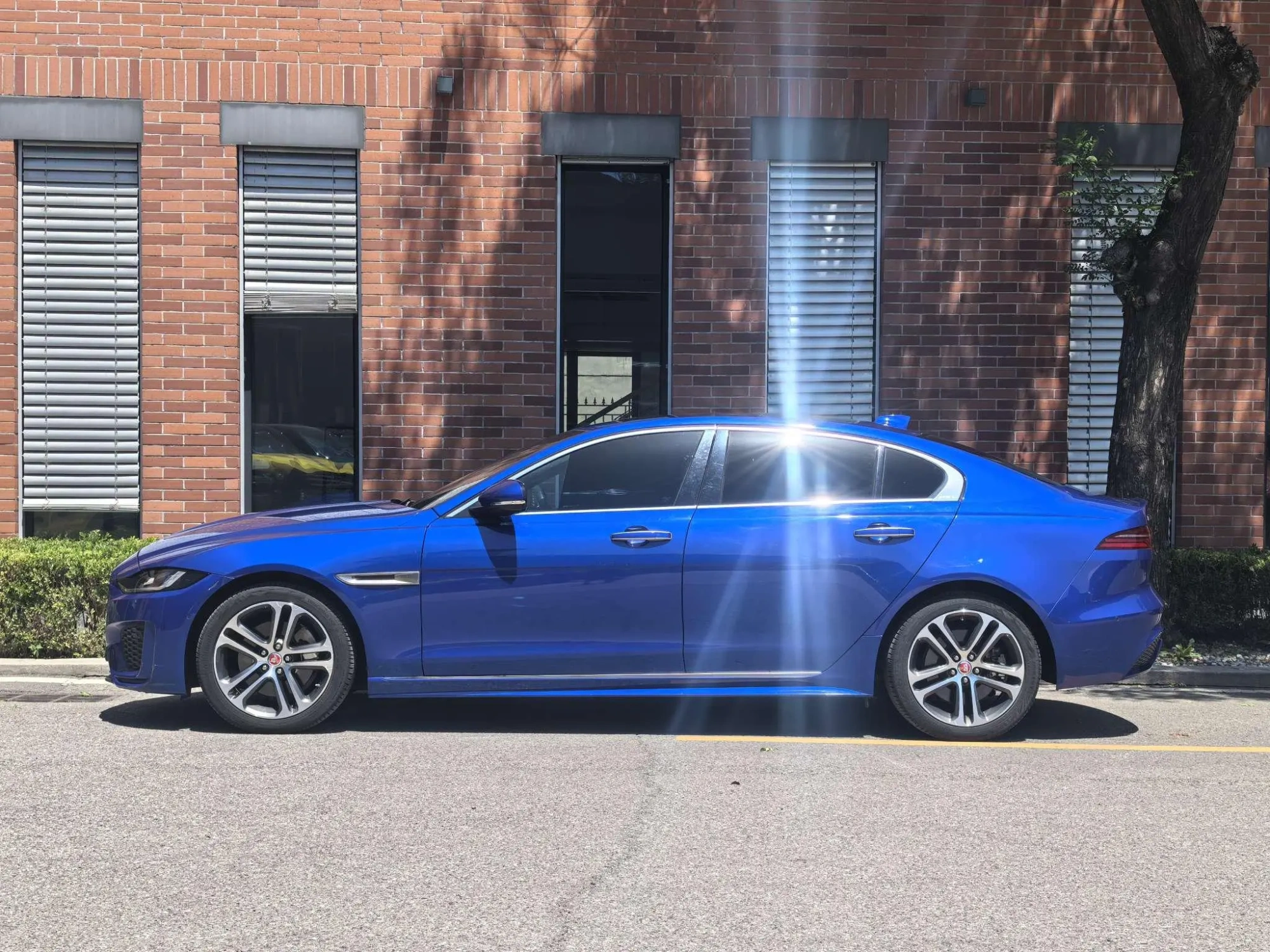 Jaguar Jaguar XEL 2.0T 200PS R-DYNAMIC S Enterprising Sports Edition