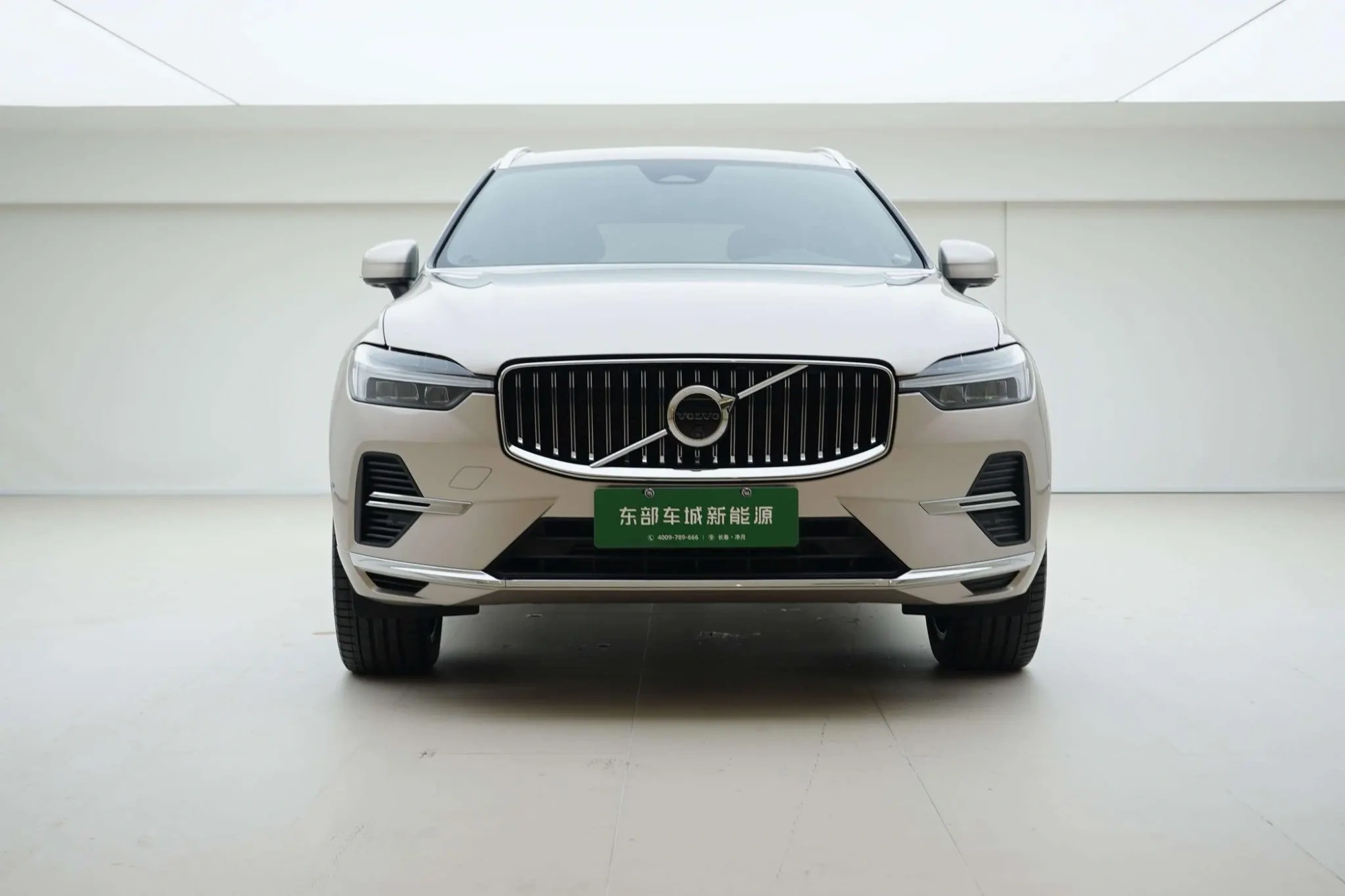 Volvo Volvo XC60 PHEV T8 four-wheel drive long battery life Zhiyuan Deluxe Edition