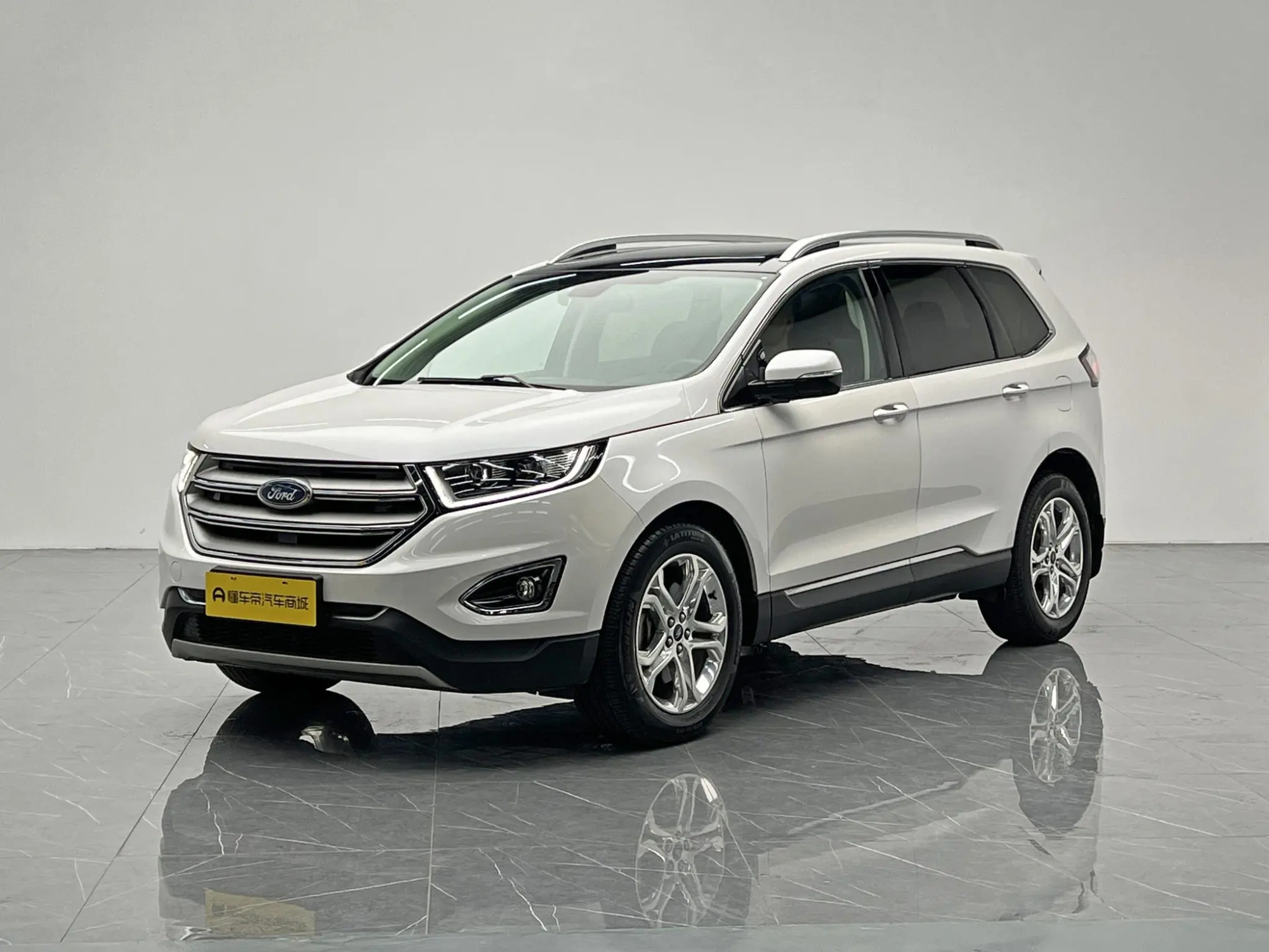 Ford Sharp World EcoBoost 245 two-wheel drive Hao Rui type 7-seater country V