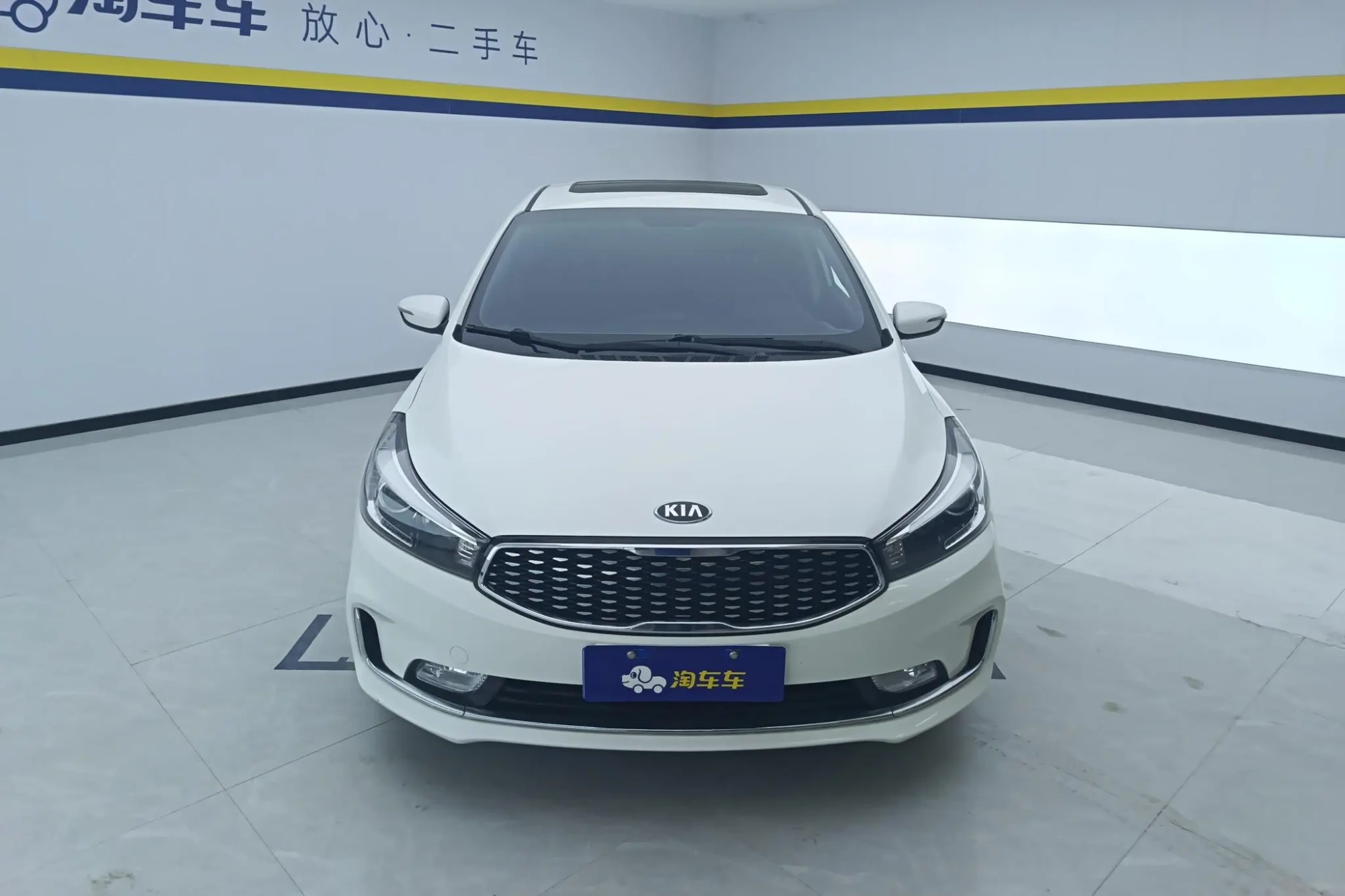 Kia Kia K3 1.6L automatic 15th Anniversary Special Edition GLS