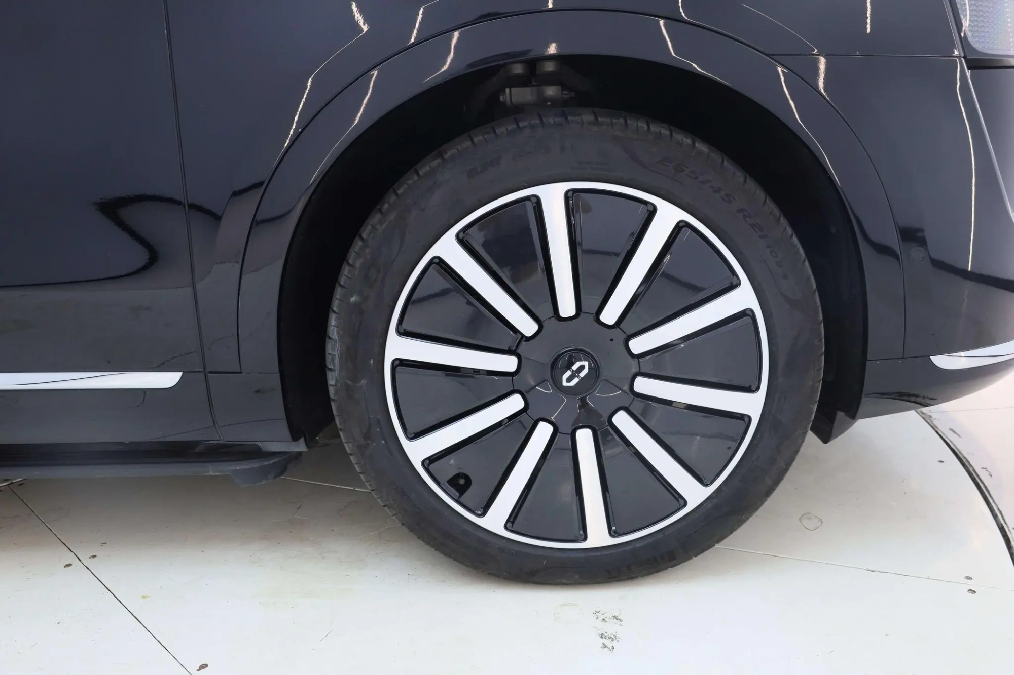 AITO Ask the world M9 Extended range Ultra six-seater version