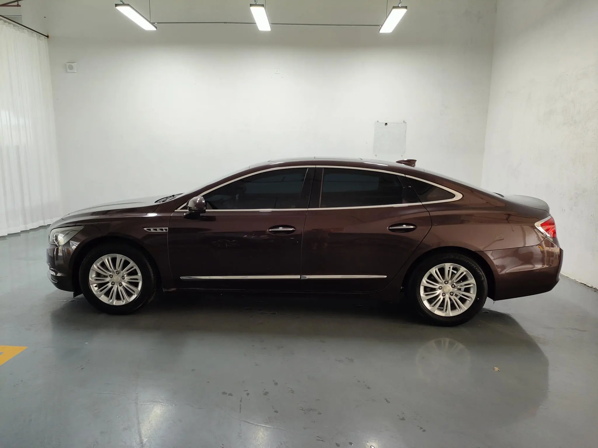 Buick Lacrosse 20T Elite type