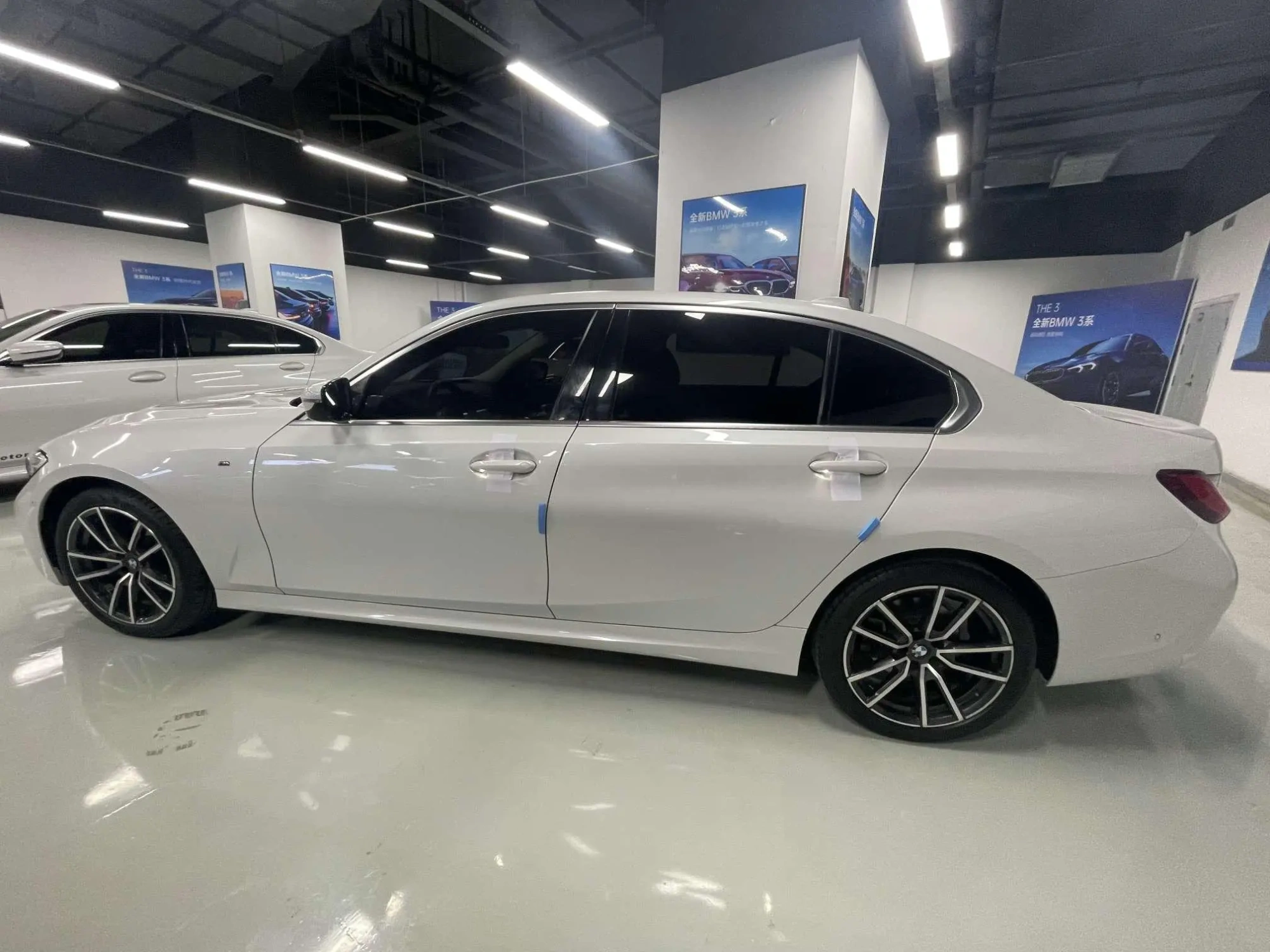 BMW BMW 3 Series Second facelift 325Li M sports suit