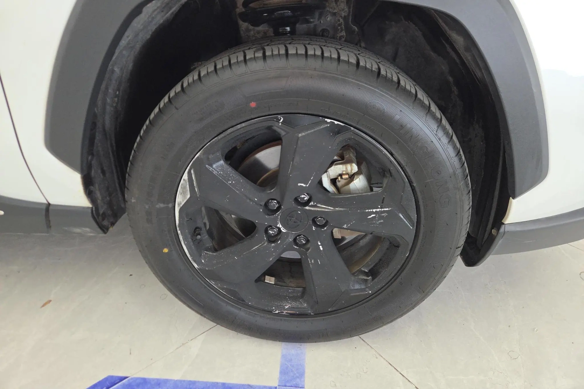 TOYOTA RAV4 Rongfang 2.0L CVT two-wheel drive fashion Plus version