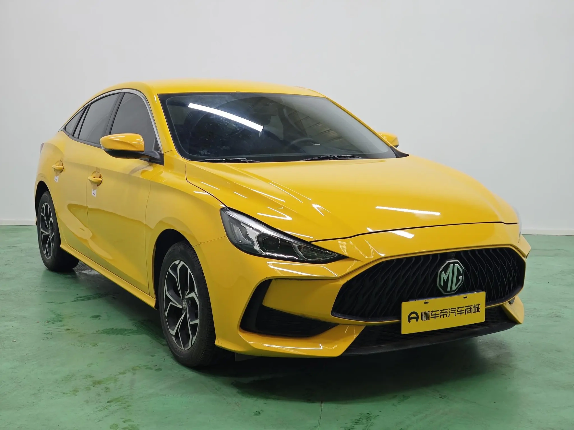MG MG5 180DVVT CVT Youth Fashion Edition