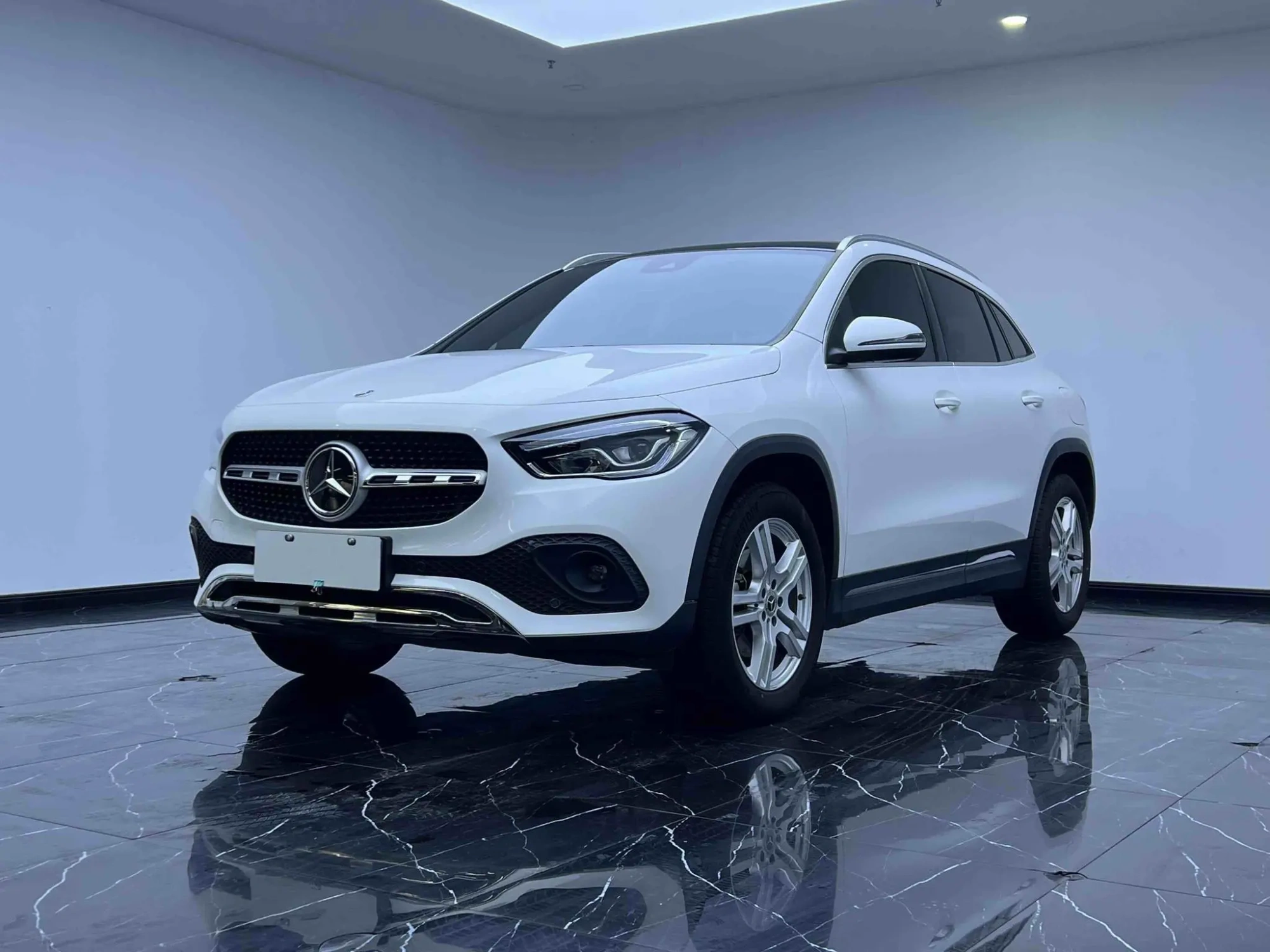 Mercedes-Benz Mercedes-Benz GLA GLA 200
