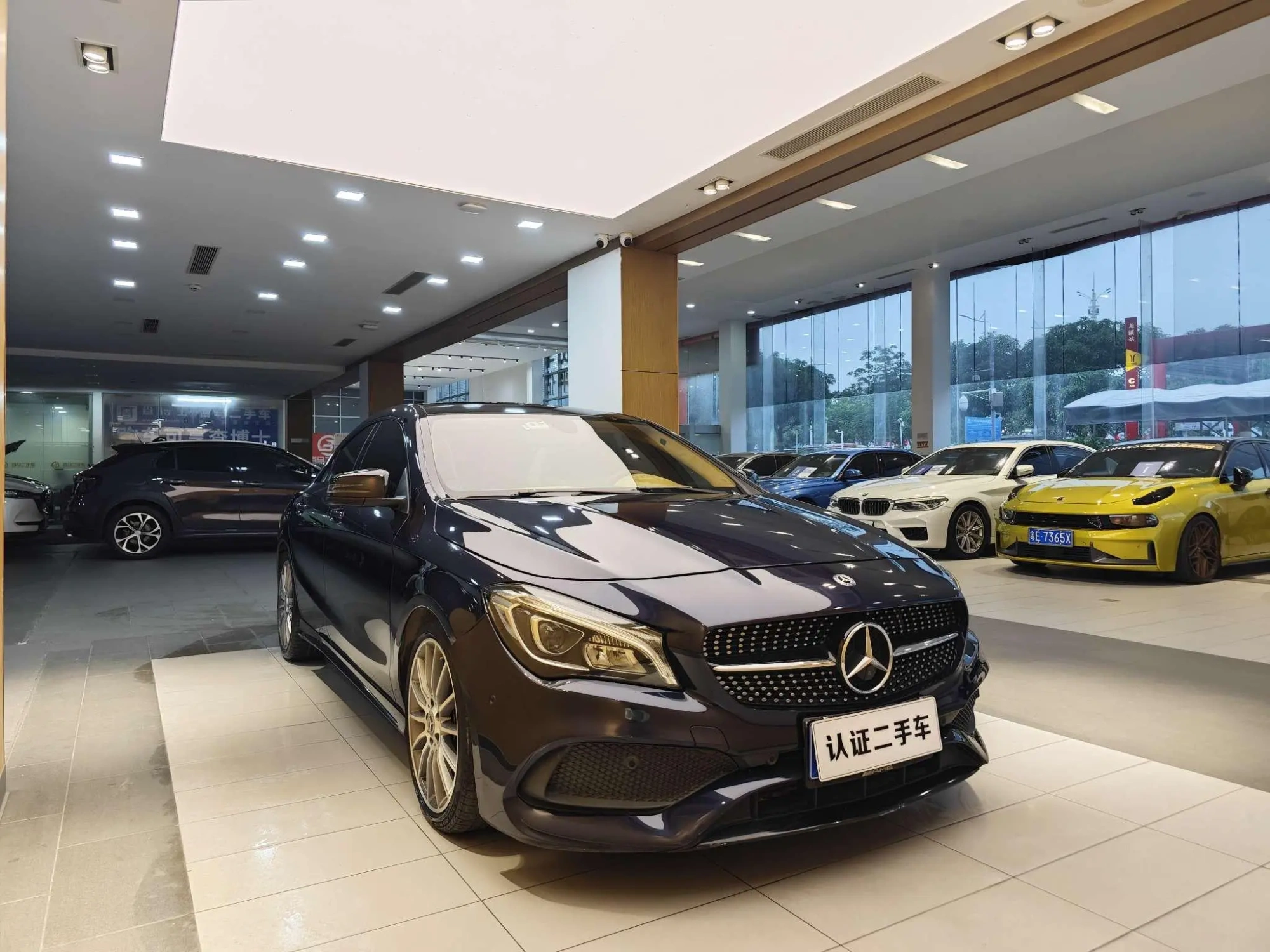 Mercedes-Benz Mercedes-Benz CLA CLA 220 4MATIC