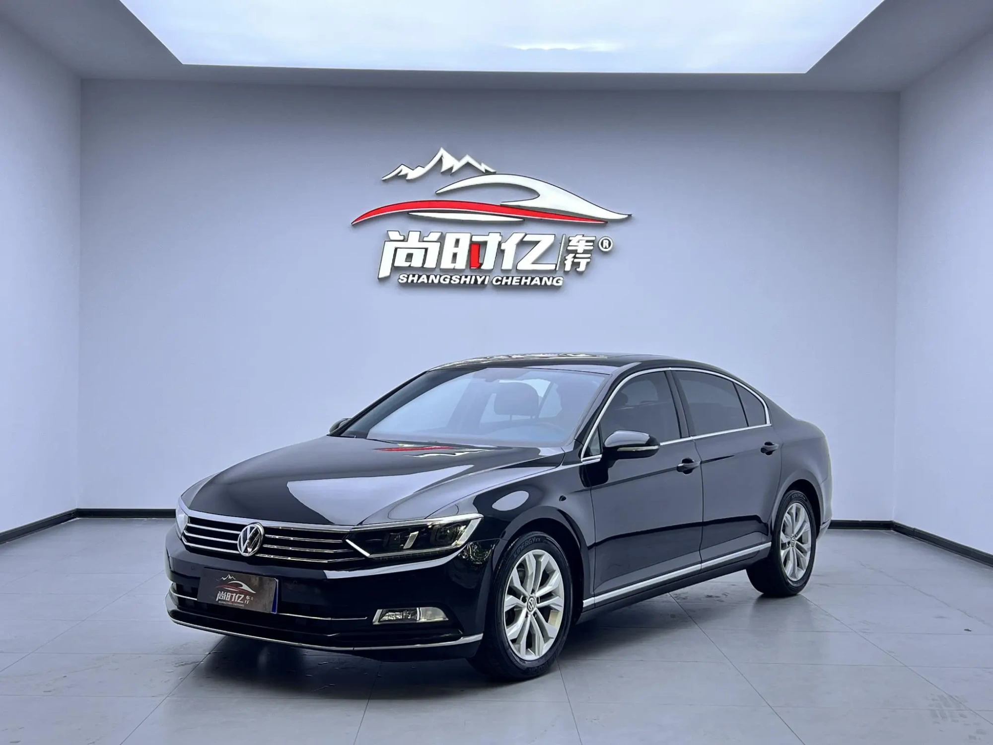 Volkswagen Magotan 330TSI DSG Luxury Country VI