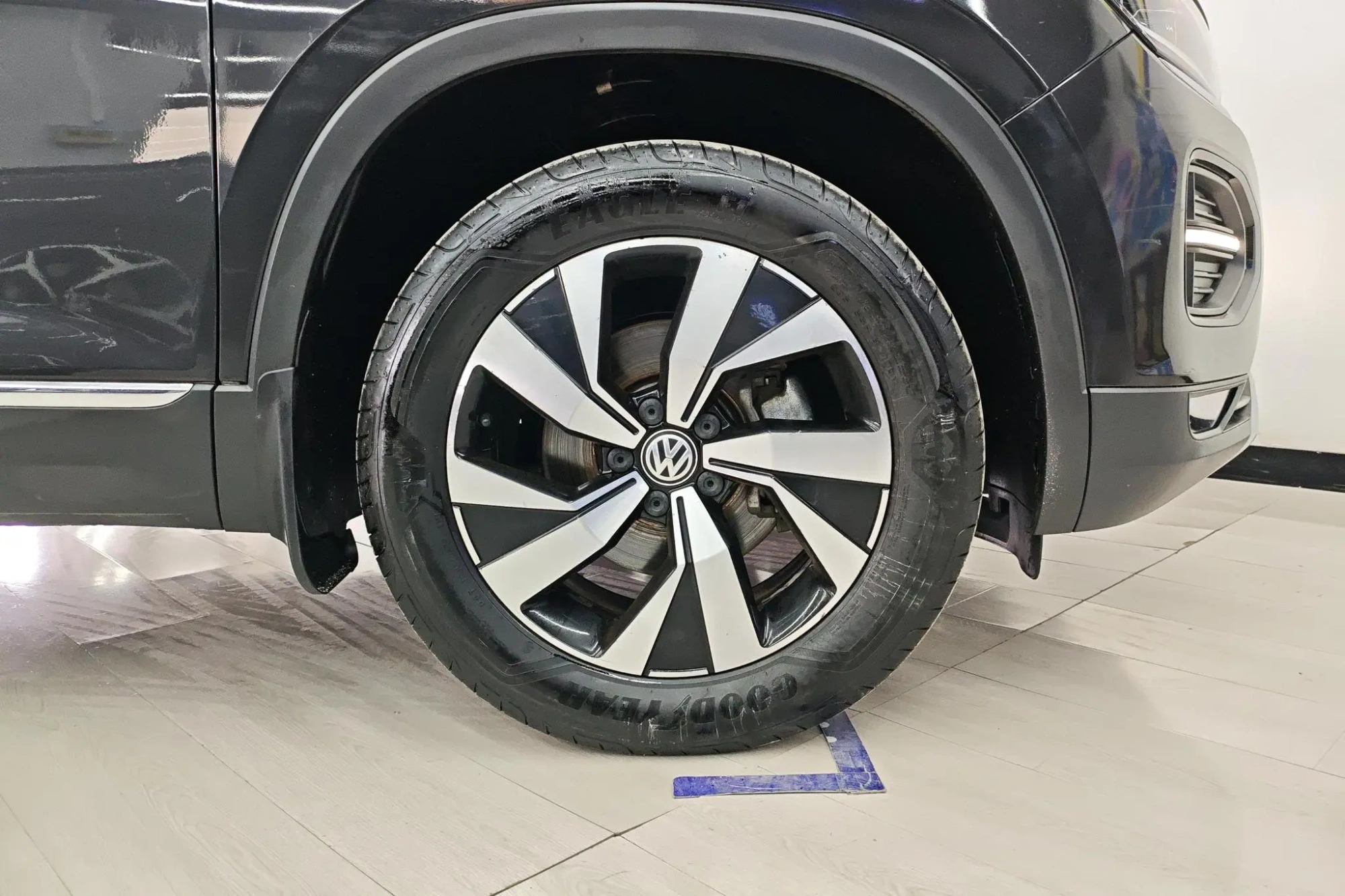Volkswagen Tanyue 280TSI two-wheel drive luxury Smart edition