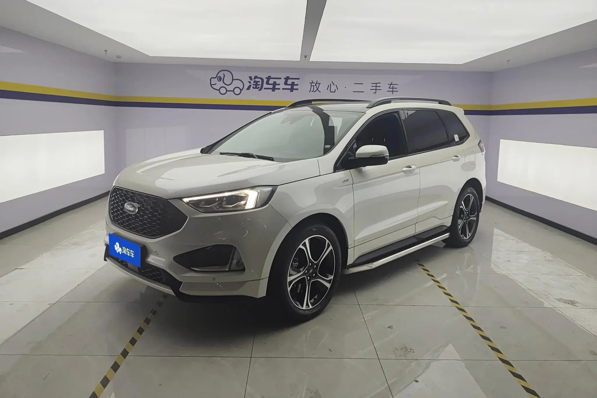 Ford Sharp World EcoBoost 245 two-wheel drive ST-Line 5 seats
