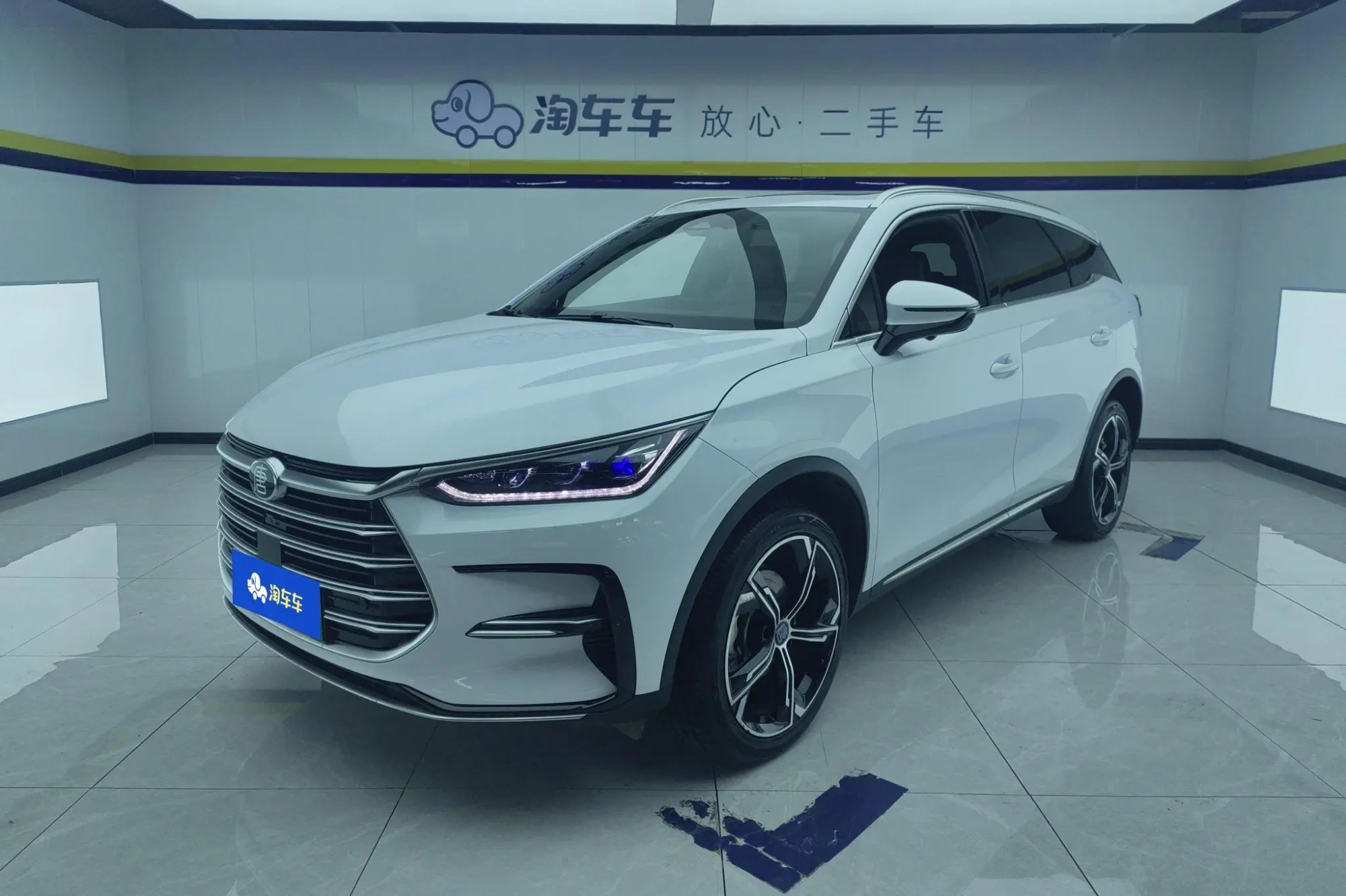 BYD Tang DM DM-i 1.5T 112KM premium type