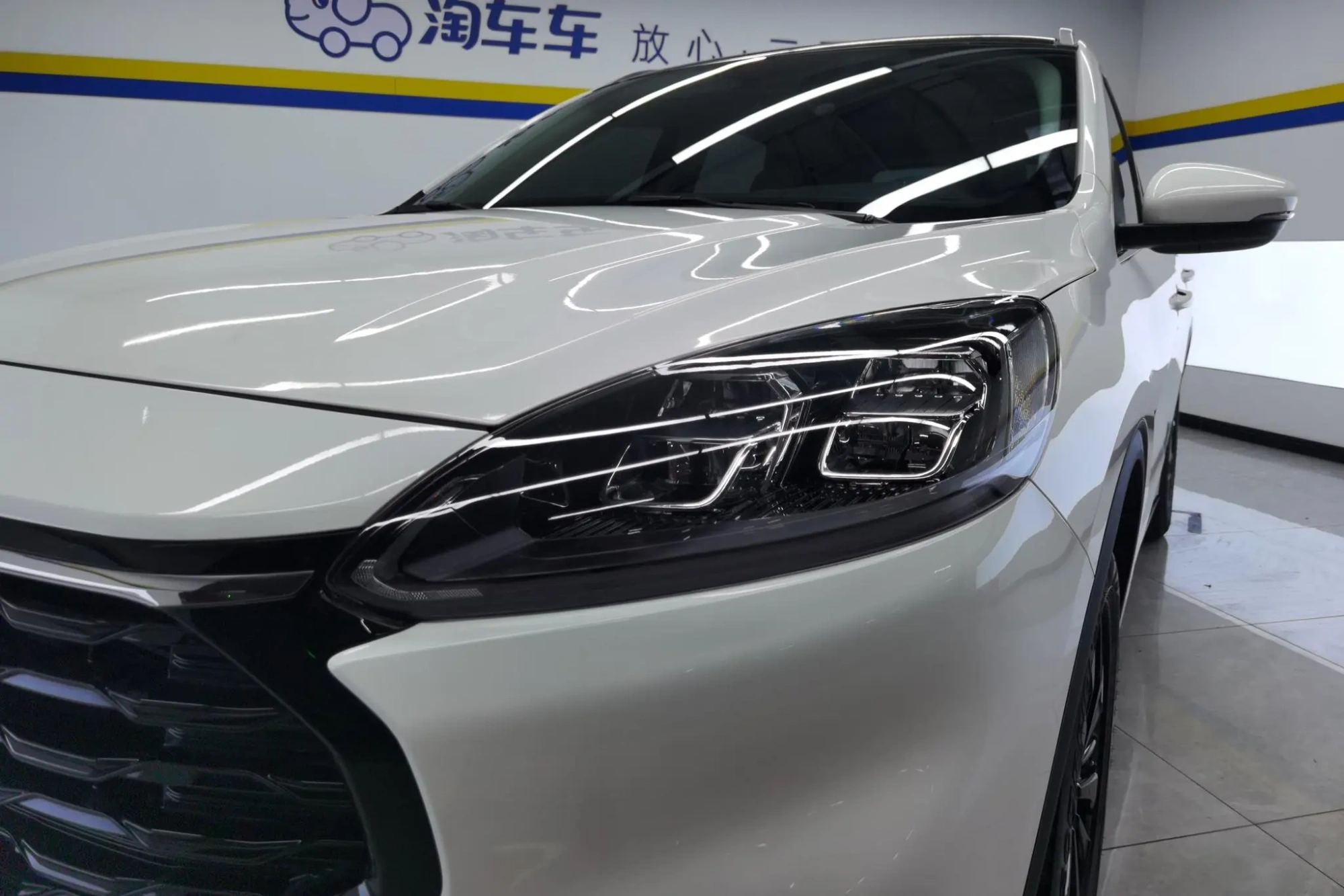 Ford Ruiji EcoBoost 245 two-wheel drive Yaoxiang model