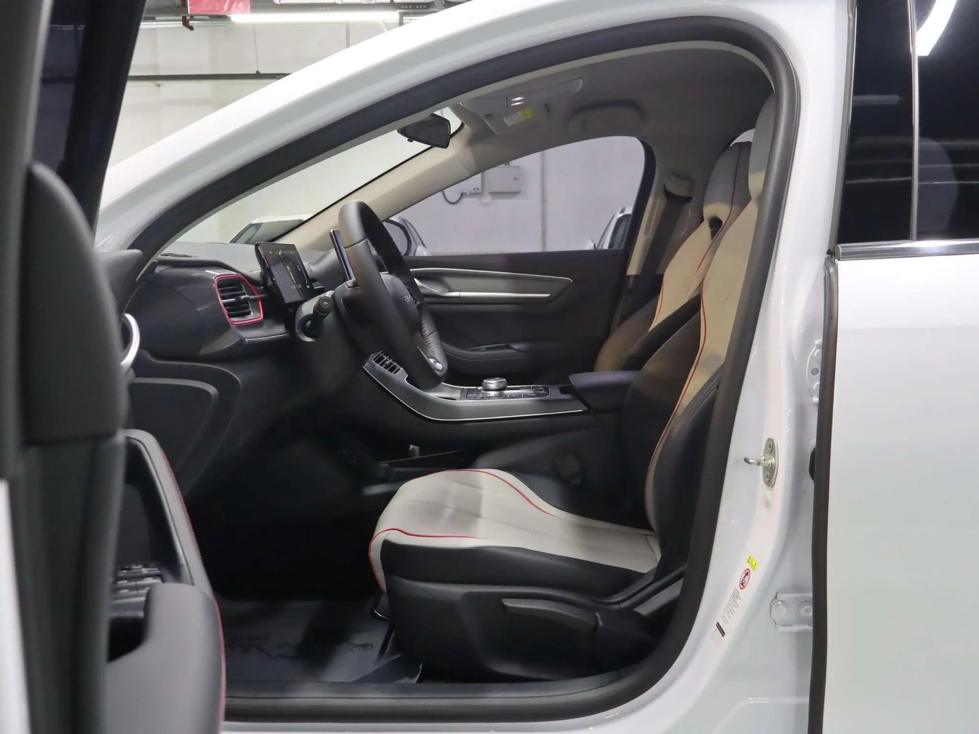 BYD Destroyer 05 DM-i Champion Edition 55KM Luxury