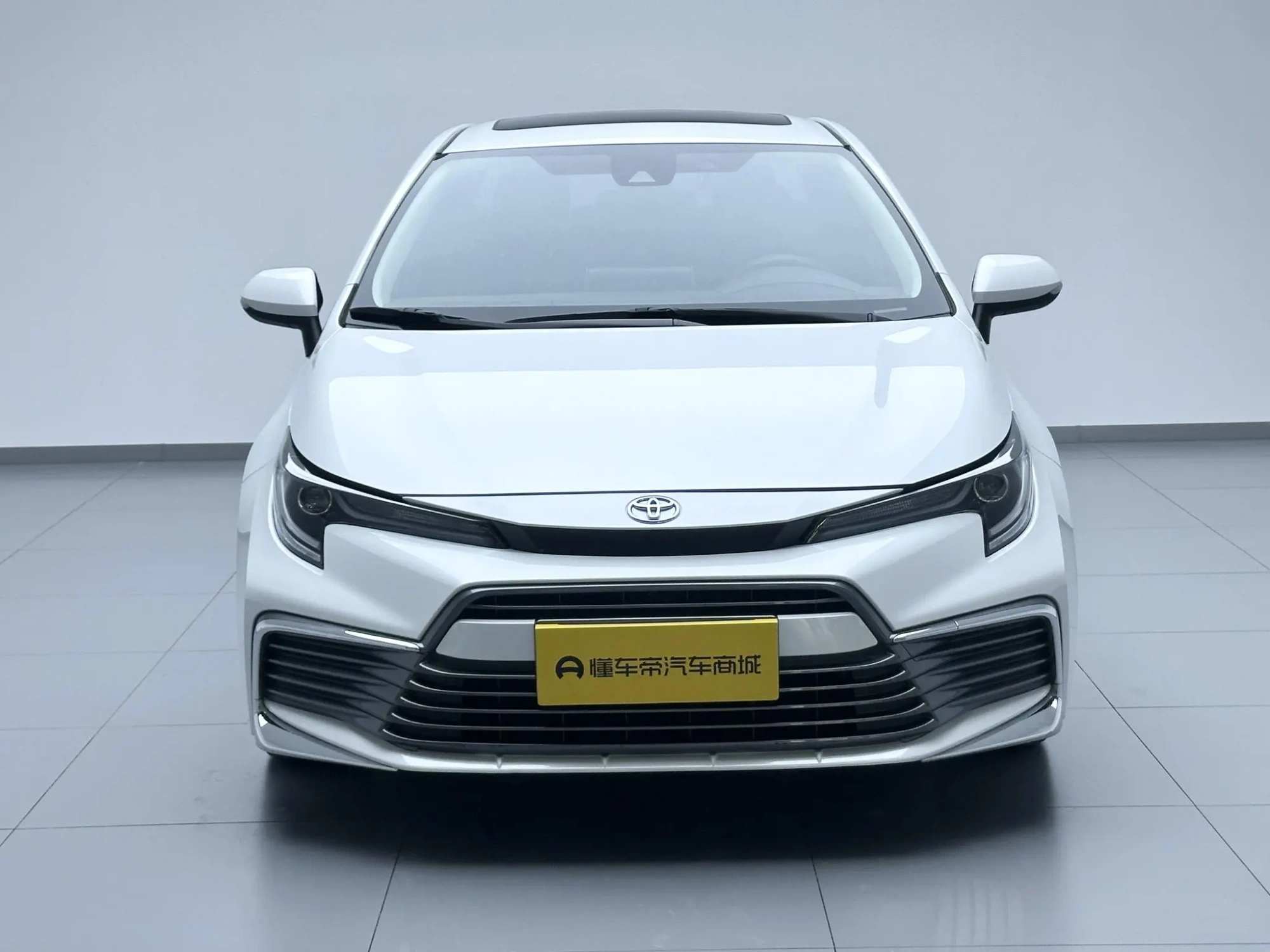TOYOTA Ling Shang 2.0L Deluxe Edition