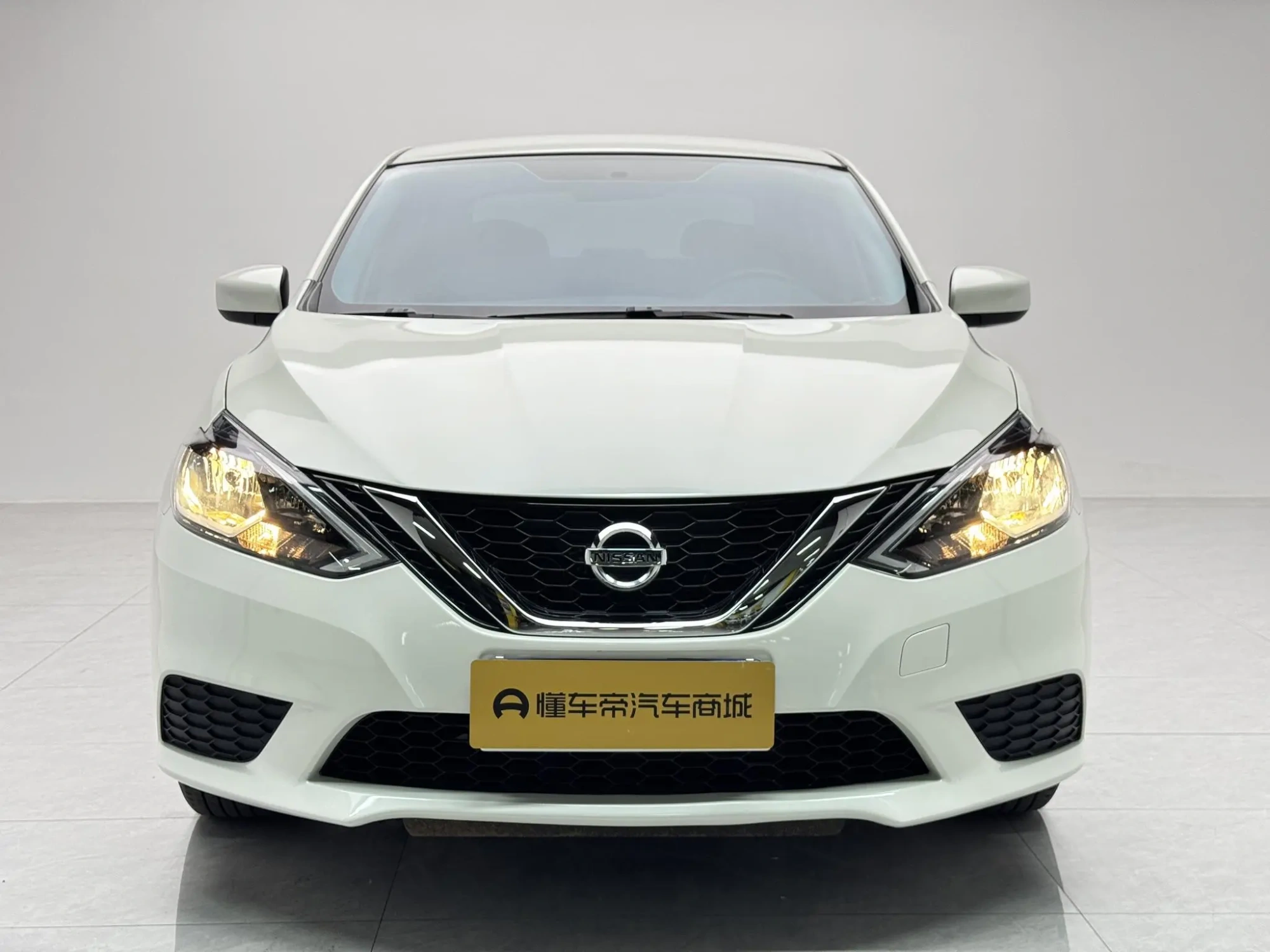 Nissan Xuan Yi Classic 1.6 XE CVT Comfort Edition
