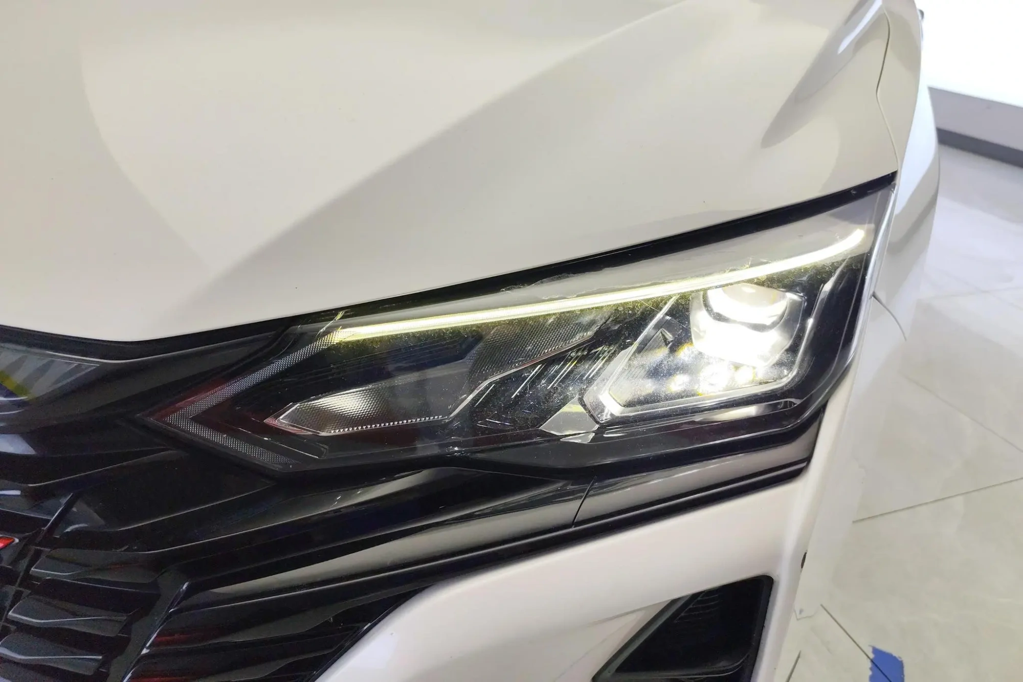 Dongfeng Fengshen Yi Hyun MAX 1.5T Super Handsome Trendy Dad Version