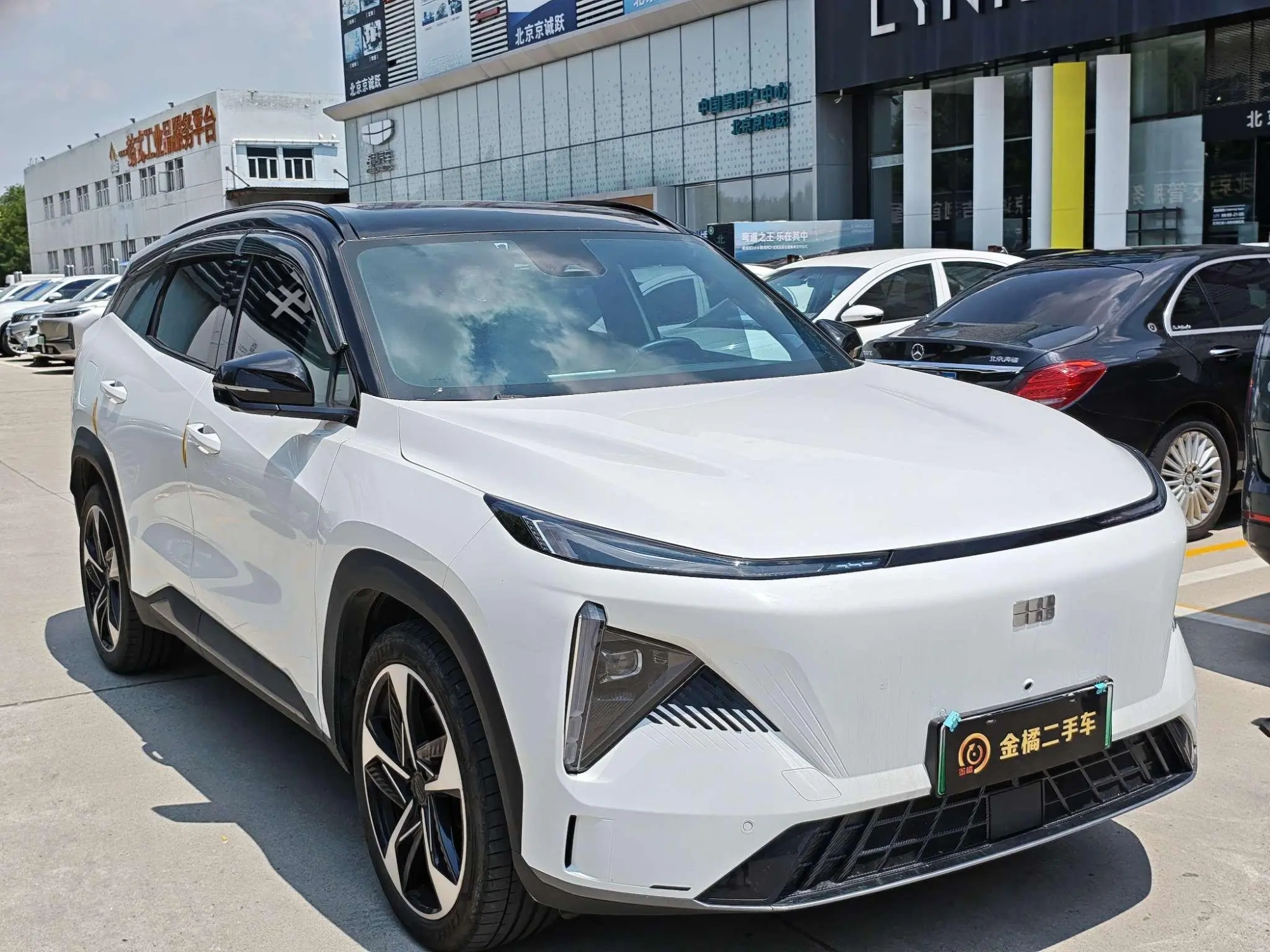 Geely Galaxy Galaxy L7 1.5T DHT 115km Starship