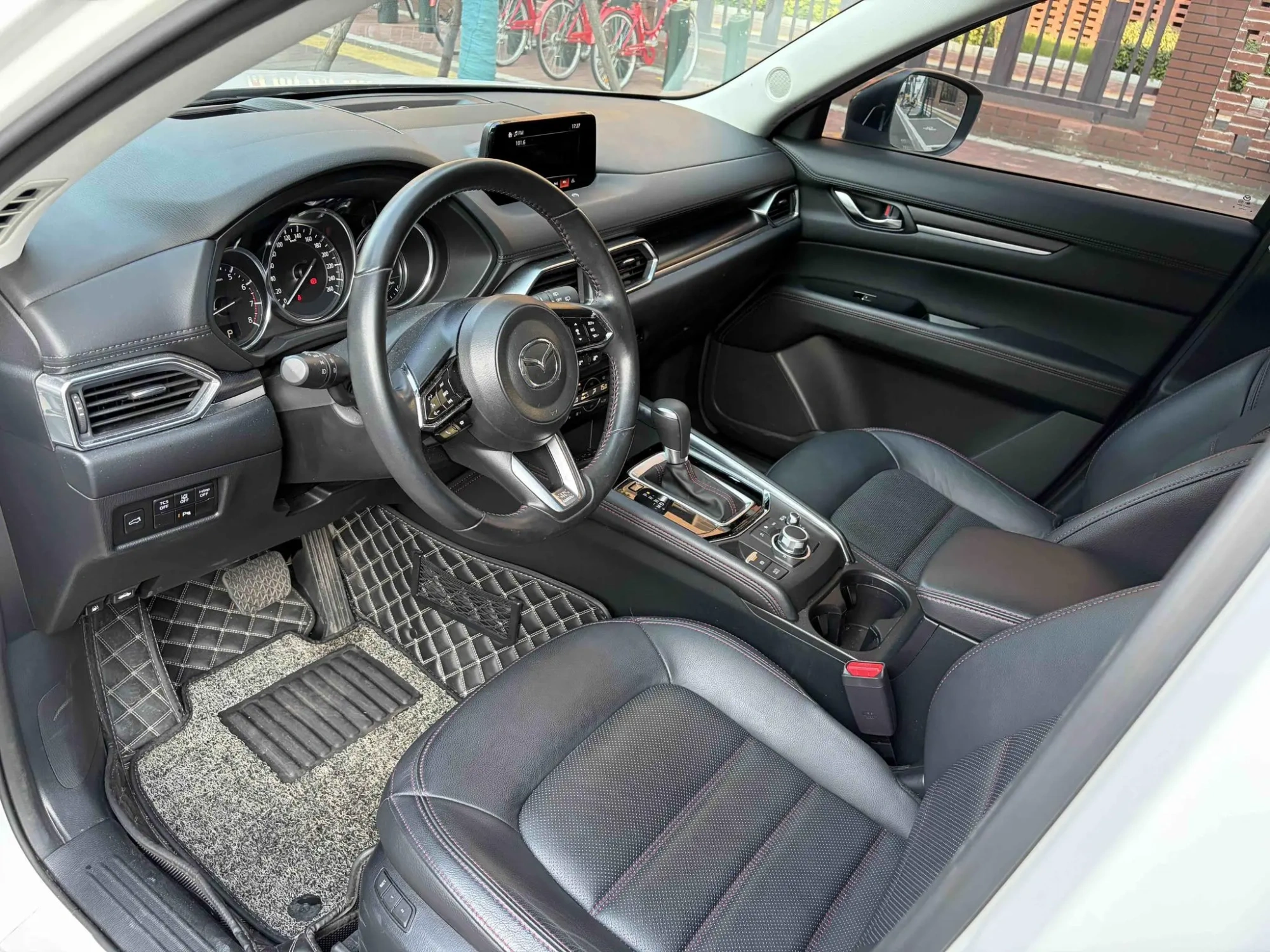Mazda Mazda CX-5 2.5L automatic two-wheel drive Black Knight type