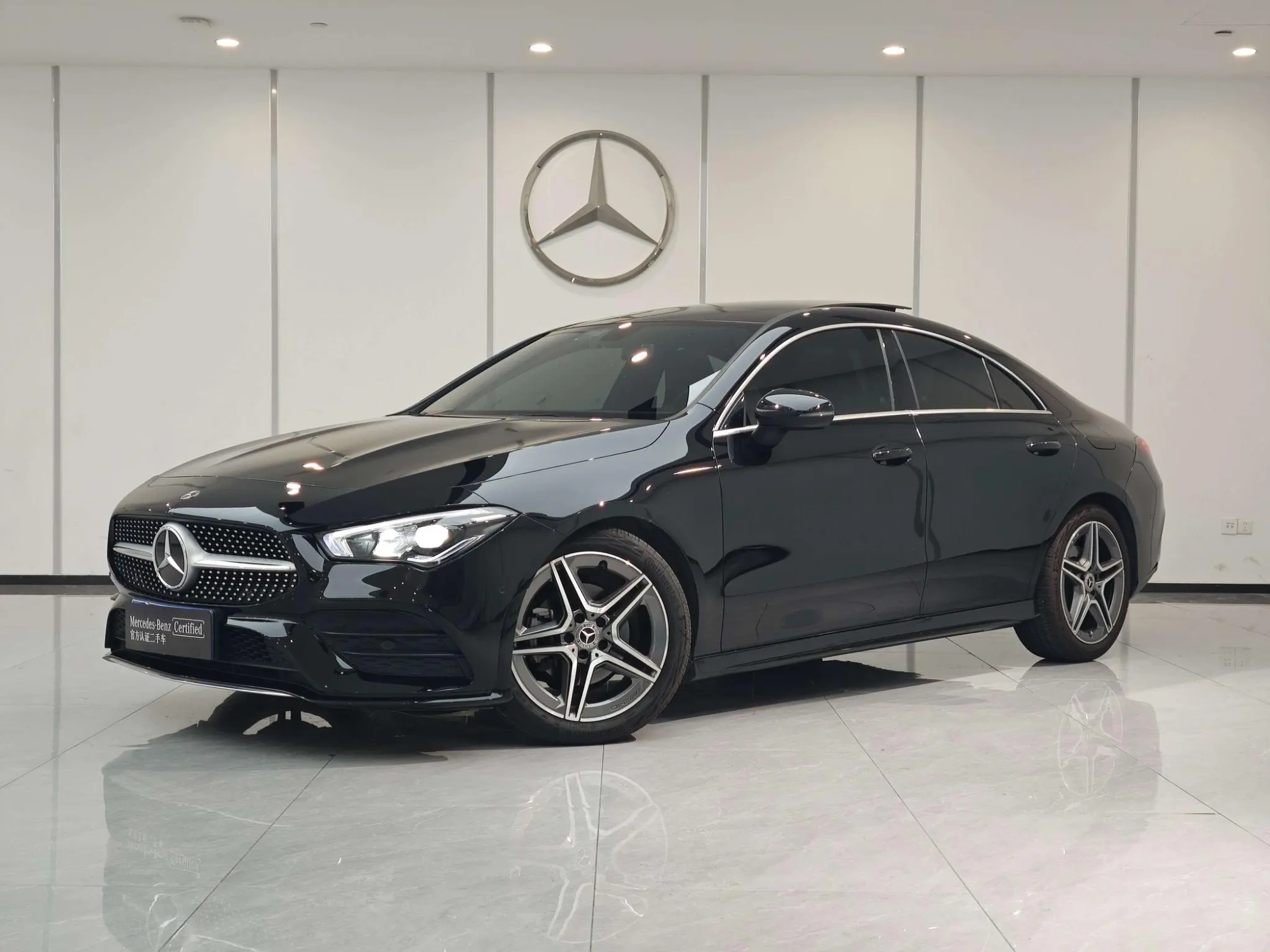 Mercedes-Benz Mercedes-Benz CLA CLA 200 four-door coupe