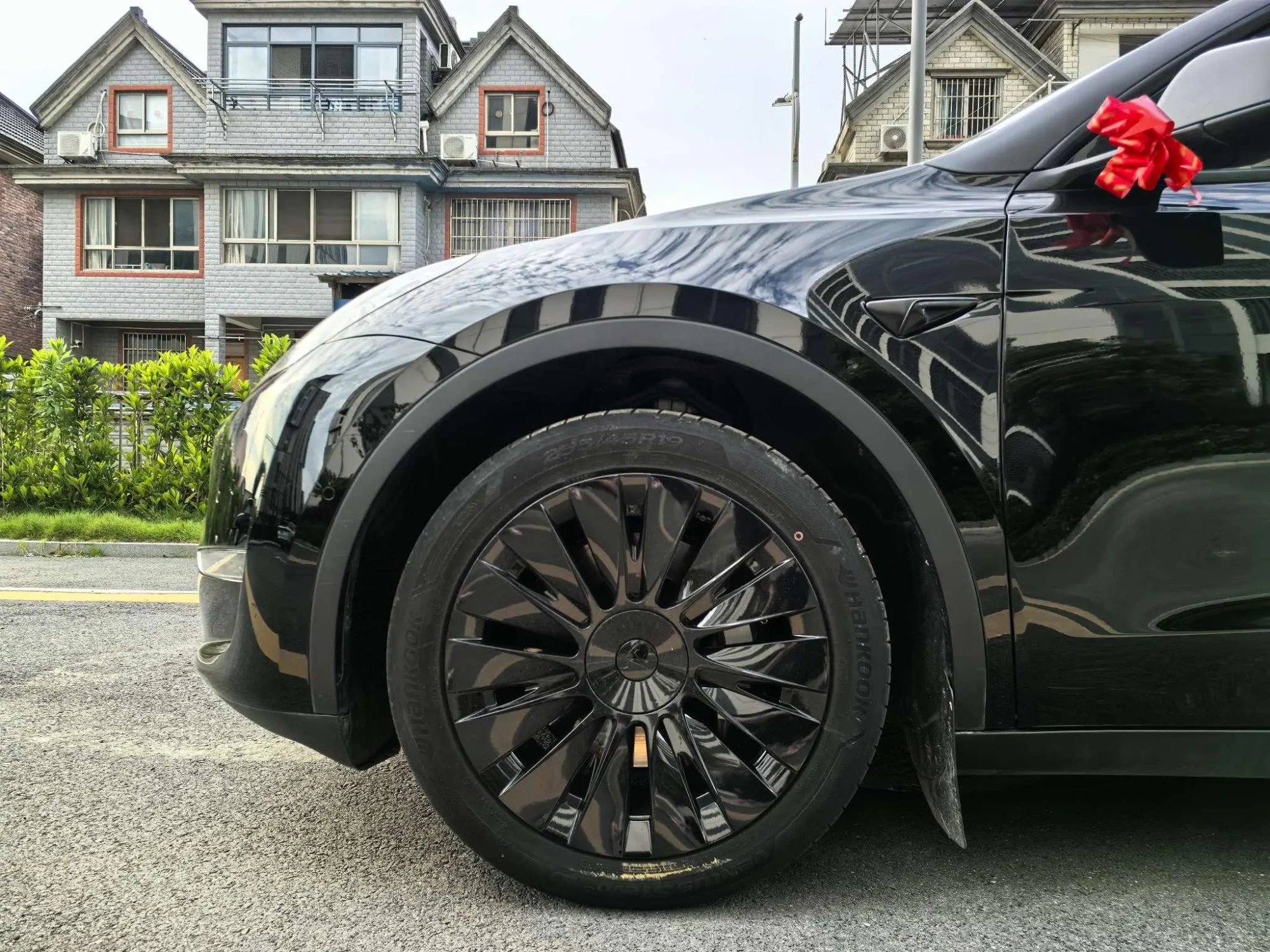 Tesla Model Y Long battery life all-wheel drive version