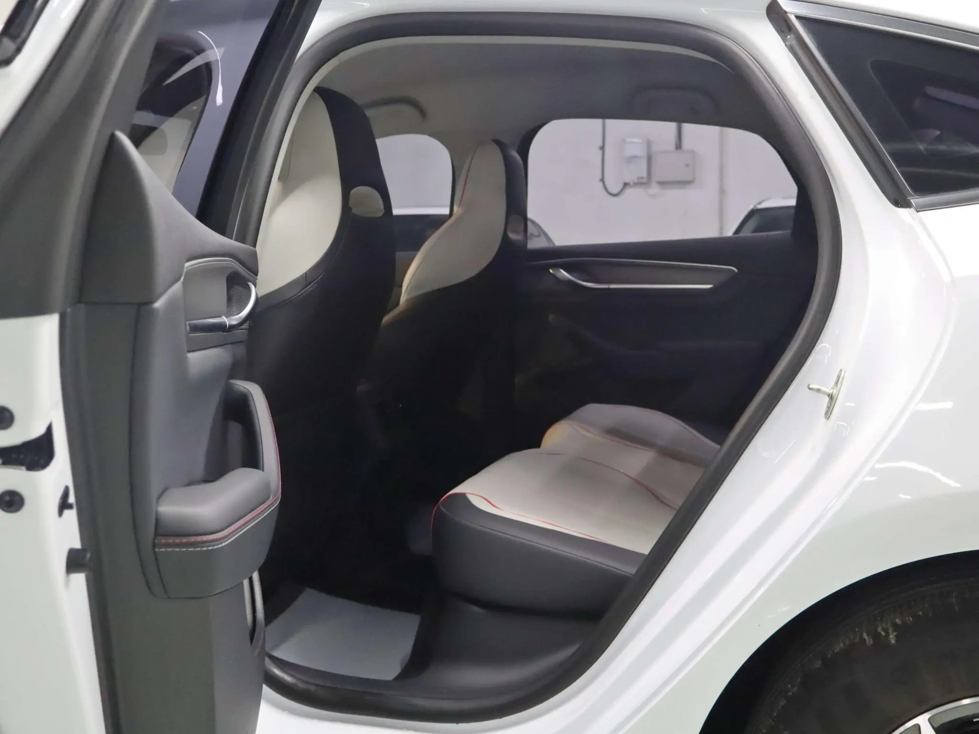 BYD Destroyer 05 DM-i Champion Edition 55KM Luxury